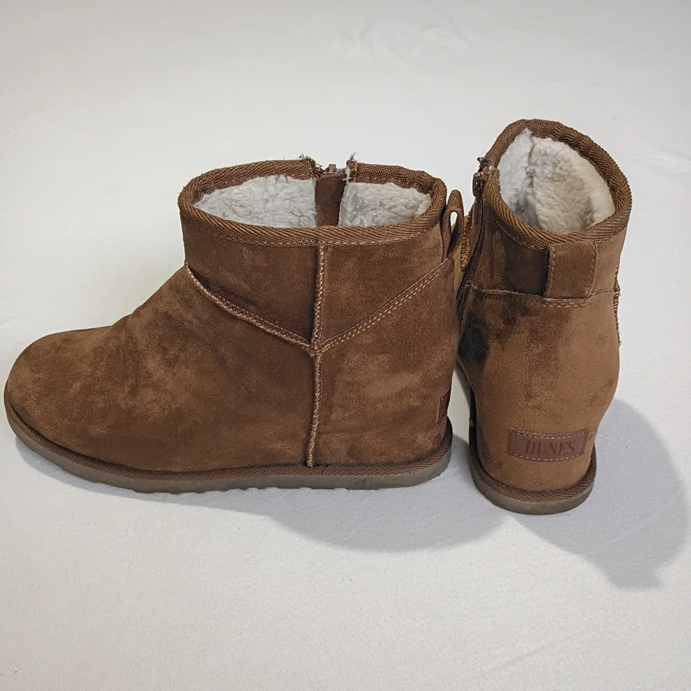Dunes Karma Brown Suede-Like Hidden Wedge Ankle Boots Sz 10 Fall Autumn Winter